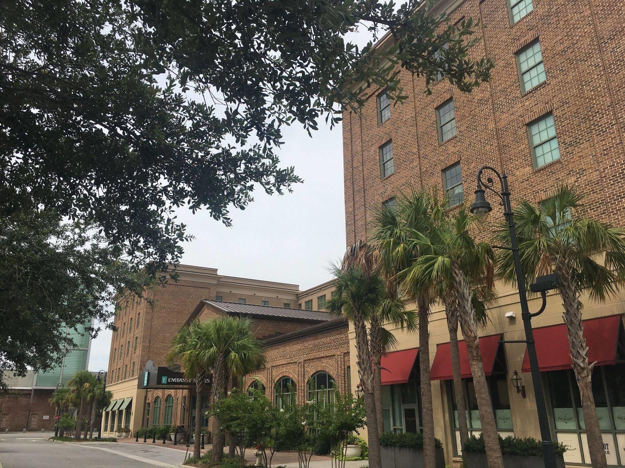 Embassy Suites Savannah Historic District Kültér fotó